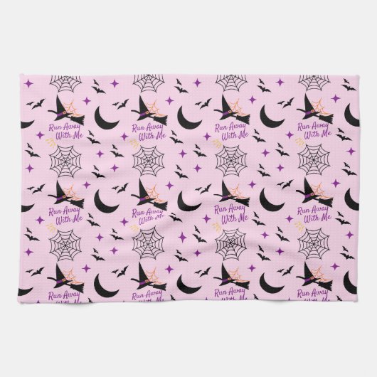 Whimsical "Run Away with Me" Halloween Hexe & Bat Geschirrtuch (Horizontal)