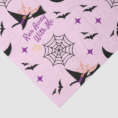 Whimsical "Run Away with Me" Halloween Hexe & Bat Seidenpapier (Ausschnitt)