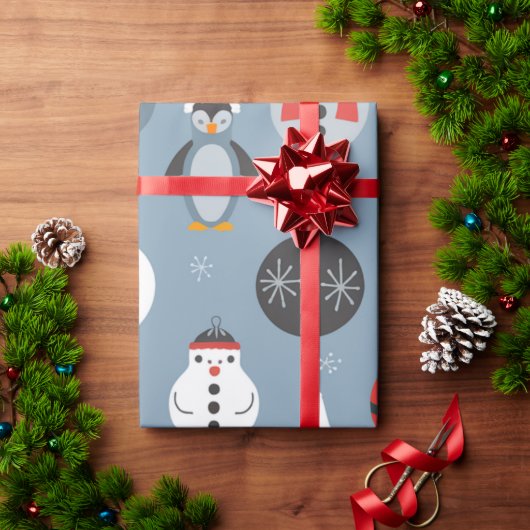 Whimsical Santa and Penguin Christmas Pattern Geschenkpapier (Feiertagsgeschenk)