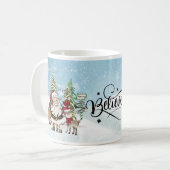 Whimsical Santa & Reindeer glauben Weihnachten Kaffeetasse (Vorderseite Links)