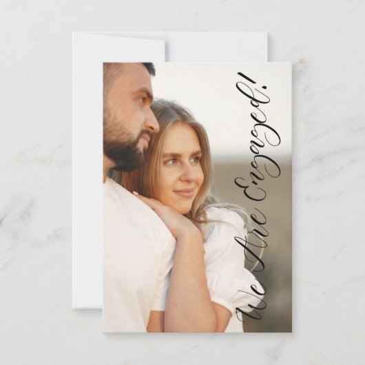 Whimsical Script Custom Photo Couple Engagement Einladung (Vorderseite)