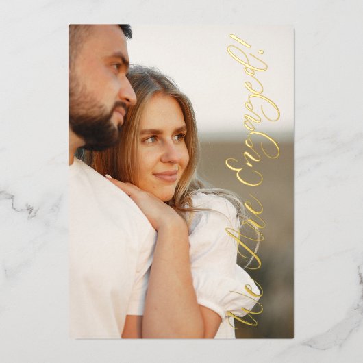 Whimsical Script Custom Photo Couple Engagement Folieneinladung (Vorderseite)