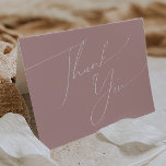 Whimsical Script Dusty Rose geklappt dank Ihrer Ka Dankeskarte<br><div class="desc">Mit unserer atemberaubenden skurrilen Skript staubige Rose gefaltet danke Ihnen Karte perfekt für Ihre einfache moderne boho Frühlingsfeier. Unser elegantes Design umfasst eine lebendige, helle, pastellfarbene Farbpalette mit einem Vintagen, schicken Kalligraphieskript. Ob Sie einen minimalistischen oder klassischen Stil bevorzugen, unser einzigartiges, bearbeitbares Produkt bietet Luxus und Eleganz, perfekt um eine...</div>