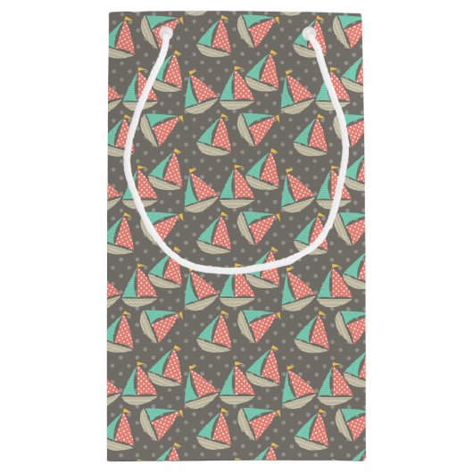 Whimsical Segelboote Kleine Geschenktüte (Rückseite)