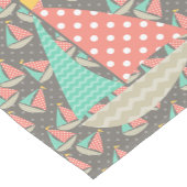 Whimsical Segelboote Kurzer Tischläufer (Ecke)