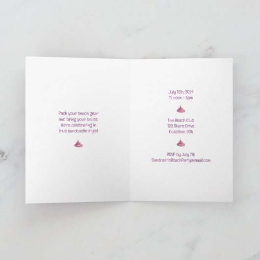 Whimsical Shoreline Castle" (Innenseite)