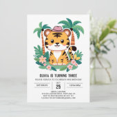 Whimsical Simple Tiger Digital Geburtstag Einladung (Stehend Vorderseite)