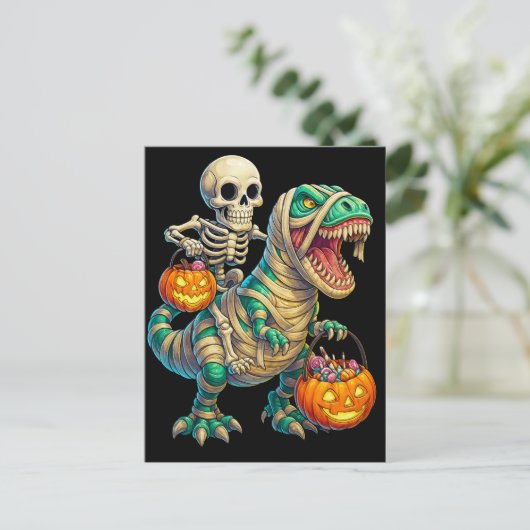 Whimsical Skeleton Riding Mummy T-Rex Halloween Postkarte (Stehend Vorderseite)