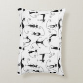 Whimsical Skinny Black Cat Muster Dekokissen (Rückseite(Vertikal))