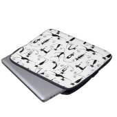Whimsical Skinny Black Cat Muster Laptopschutzhülle (Vorne Knopf)