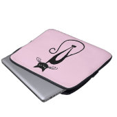Whimsical Skinny Black Cat Pink Laptopschutzhülle (Vorne Knopf)