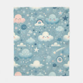 Whimsical Sky Muster mit Wolken, Sternen - Blau Fleecedecke (Vorderseite)
