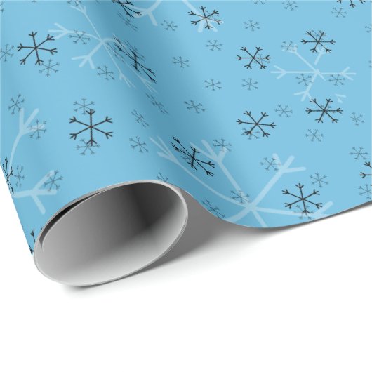 Whimsical Snowflakes Christmas Pattern Blue Geschenkpapier (Rolleneckpunkt)