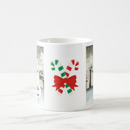 Whimsical Snowman im Winter Weihnachtslandschaft Kaffeetasse (Mittel)