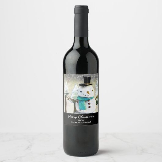 Whimsical Snowman im Winter Weihnachtslandschaft Weinetikett (Vorderseite)