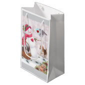 Whimsical Snowman mit Animals Peace Kleine Geschenktüte (Vorderseite Schrägansicht)