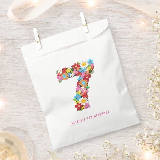 Whimsical Spring Flowers Girl's 7th Birthday Party Geschenktütchen (Ausgeschnitten)