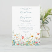 Whimsical Spring Wildblume Wedding Einladung (Stehend Vorderseite)