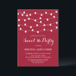 Whimsical String Lights Red Sweet 16 Party Einladung<br><div class="desc">Mit dieser skurrilen Einladung von 16 . Geburtstag laden Sie Familie und Freunde zu Ihrer Veranstaltung ein. Weiße hängende Saitenleuchten auf rotem Hintergrund. Personalisieren Sie diese durch Hinzufügen von Namen,  Uhrzeit,  Datum,  Veranstaltungsort und anderen Veranstaltungsdetails. Diese Saitenbeleuchtung ist ideal für Party im Freien 16 . Geburtstag.</div>