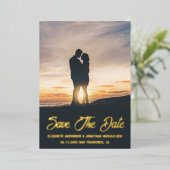 Whimsical Sunset Foto Wedding Save the Date Folieneinladung (Stehend vorne)