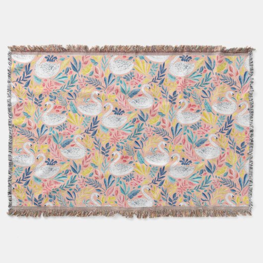 Whimsical Sweet Swans on Pale Pink Decke (Vorderseite)