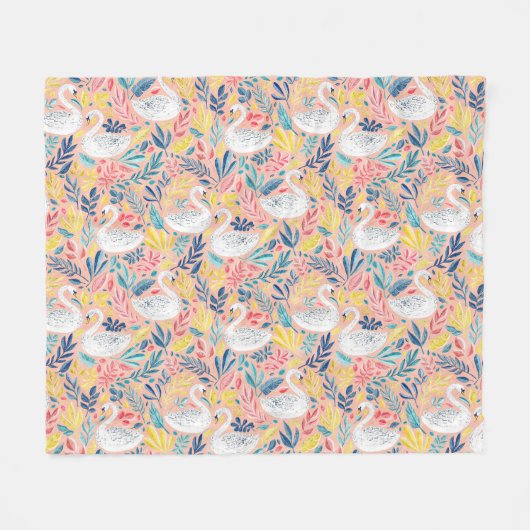 Whimsical Sweet Swans on Pale Pink Fleecedecke (Vorderseite (Horizontal))