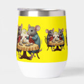 Whimsical Tea Party mit Mice Illustration auf Tass (Rechts)