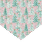 Whimsical Teal Christmas Trees on Pink Tischdecke (Schrägansicht)