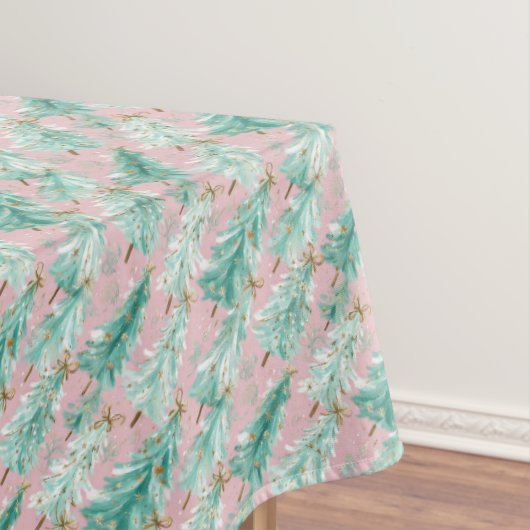 Whimsical Teal Christmas Trees on Pink Tischdecke (Beispiel)