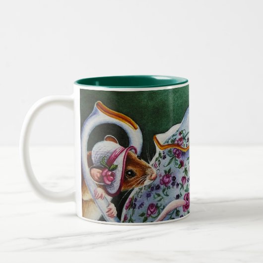 Whimsical Tee Time Mouse White Bonnet Wasserfarbe  Zweifarbige Tasse (Links)