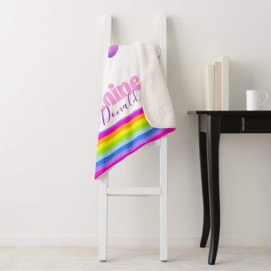 Whimsical unicorn Regenbogenstreifen Sherpadecke (Beispiel)