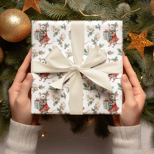 Whimsical Vintage Christmas Mouse Wrapping Paper Geschenkpapier