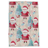 Whimsical Weihnachtsmann und Weihnachtsbaumen Mittlere Geschenktüte (Vorderseite)