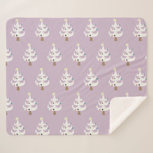 Whimsical White Christmas Trees auf Lila Sherpadecke (Vorderseite (Horizontal))