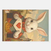 Whimsical White Rabbit Hearts Enchanted Wonderland Geschenkpapier Set (Vorderseite)