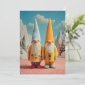 Whimsical Winter Christmas Gnome Pair Feiertagskarte (Stehend Vorderseite)