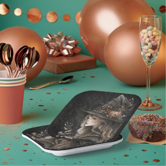 Whimsical Witch on Black Damask Pappteller (Multi)