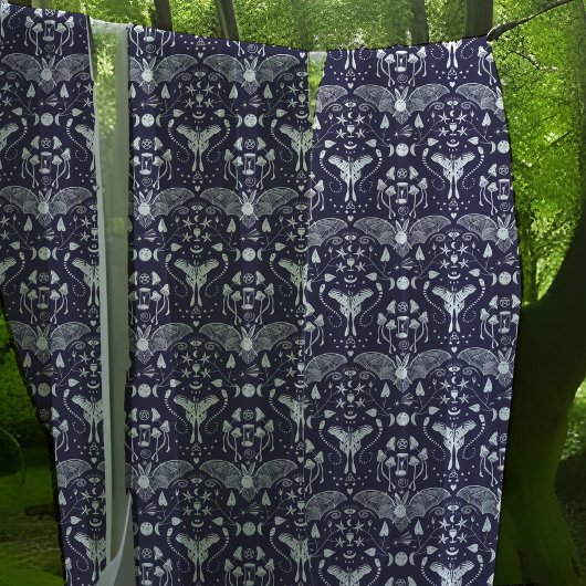 Whimsical Witchy Wicca Bat Moth Moon Pilz Blau Stoff