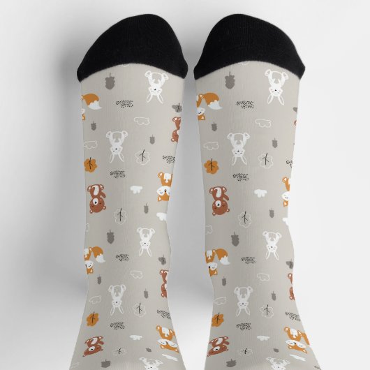 Whimsical Woodland Animal Pattern Socken (Oben)