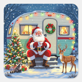 Whimsical Woodland Christmas and Retro RV Camper Quadratischer Aufkleber