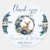 Whimsical Woodland Deer Blue Flowers Blätter Runder Aufkleber (Vorderseite)