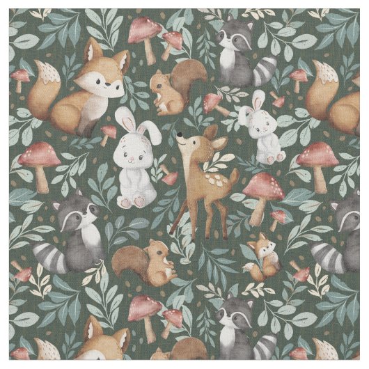 Whimsical Woodland Friends in Forest Stoff (Nahaufnahme)