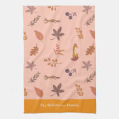 Whimsical Woodlands Fall Vibes Personalize Family Geschirrtuch (Vertikal)