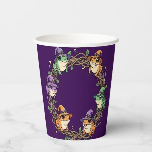 Whimsical Wreath Border Adorned With Witchy Toads Pappbecher (Rückseite)