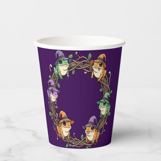Whimsical Wreath Border Adorned With Witchy Toads Pappbecher (Vorderseite)