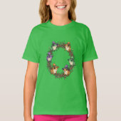 Whimsical Wreath Border Adorned With Witchy Toads T-Shirt (Vorderseite)