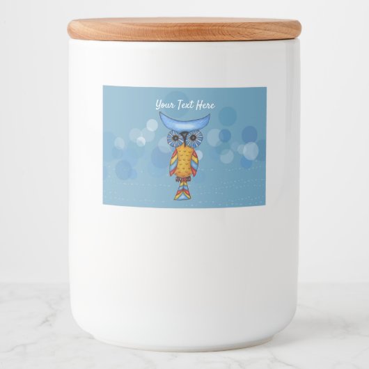 Whimsical Yellow Blue Owl Colorful Feathers Circle Lebensmitteletikett (Vorderseite)