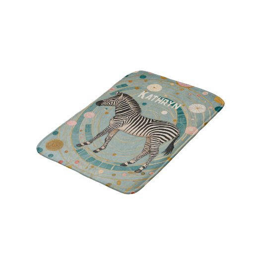 Whimsical Zebra Personalisiert Badematte (Schrägansicht)