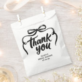 Whimsicaler schwarzer Schleifen-Handschrift Braut- Geschenktütchen (Ausgeschnitten)
