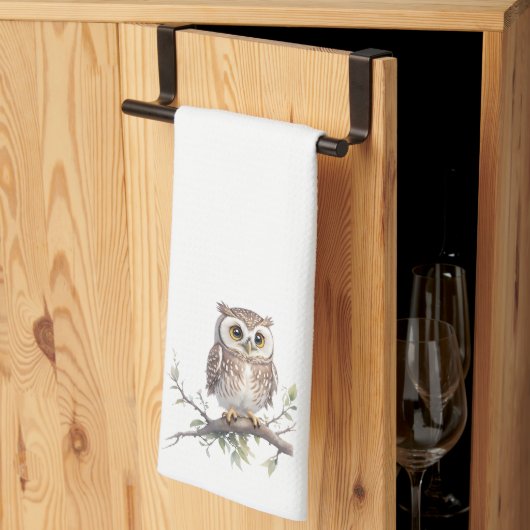 Whimsikale Eule in einem Baum geknallt Geschirrtuch (Drittel gefaltet)
